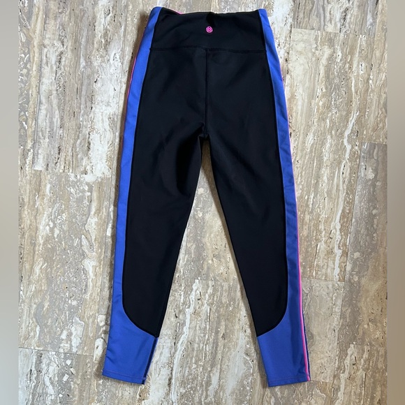 Lilly Pulitzer Luxletic High Rise Weekender Leggings Onyx - Picture 3 of 16